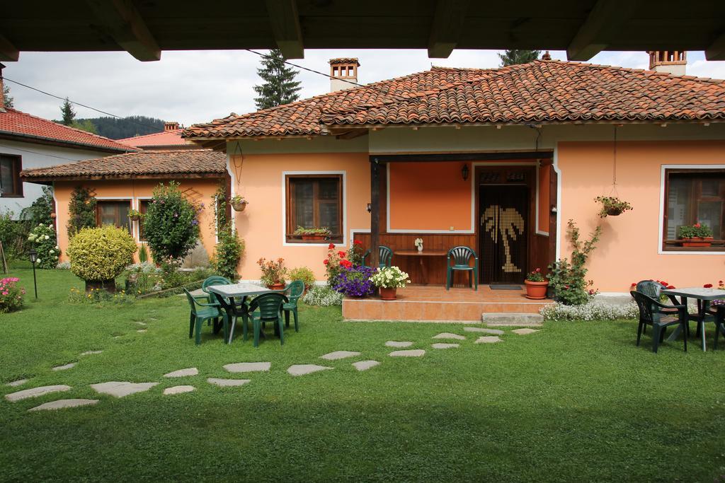 Bobi Guest House Koprivshtitsa Esterno foto