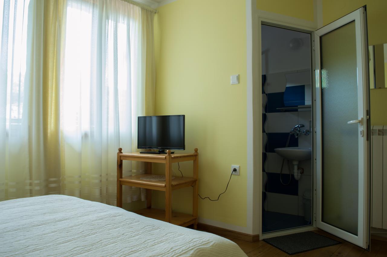 Bobi Guest House Koprivshtitsa Esterno foto