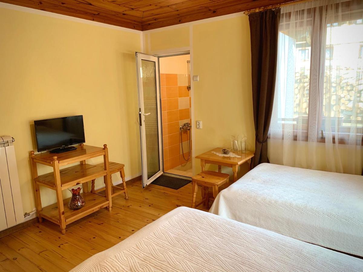 Bobi Guest House Koprivshtitsa Esterno foto